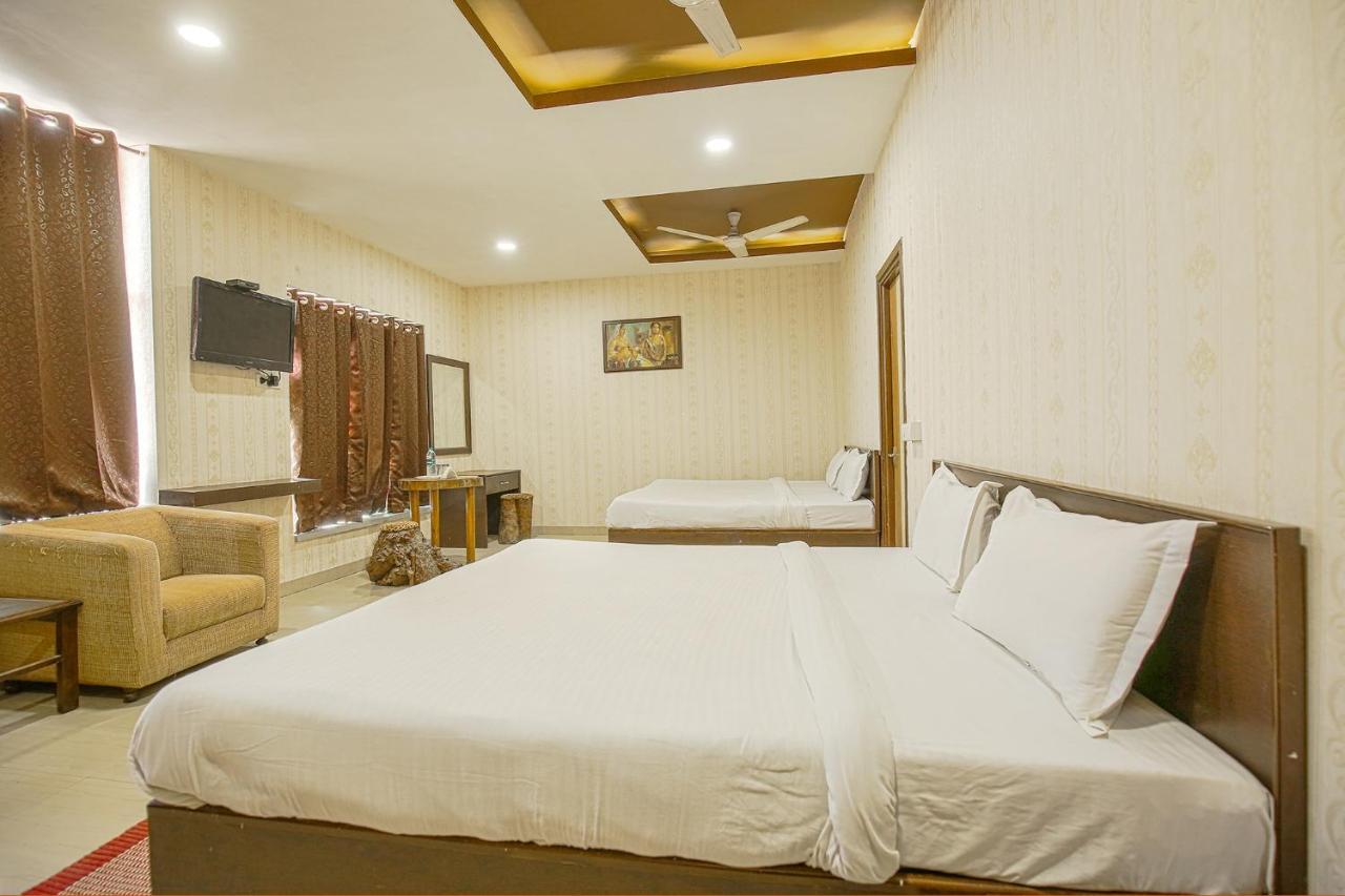 Hotel Hk Continental Amritsar Exterior photo